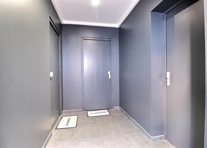 Les Mimosas - T2 Ground Floor Apartment - Villeurbanne